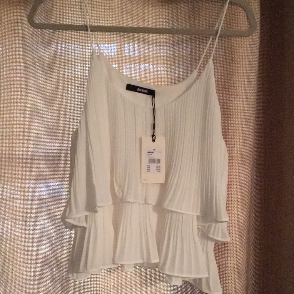 White 2 tier crop shirt
